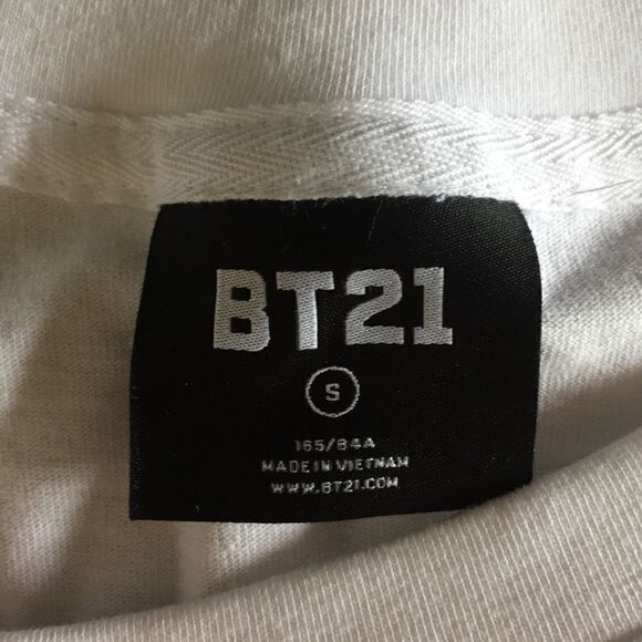 BT21 Shooky T-Shirt - Picture 3 of 4